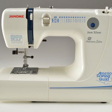 Janome Jem Silver 662