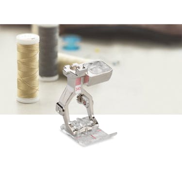 Bernina Reverse Pattern Foot with Clear Sole #34D